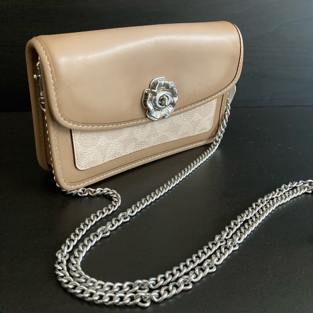 Coach Parker Crossbody Wallet On Chain